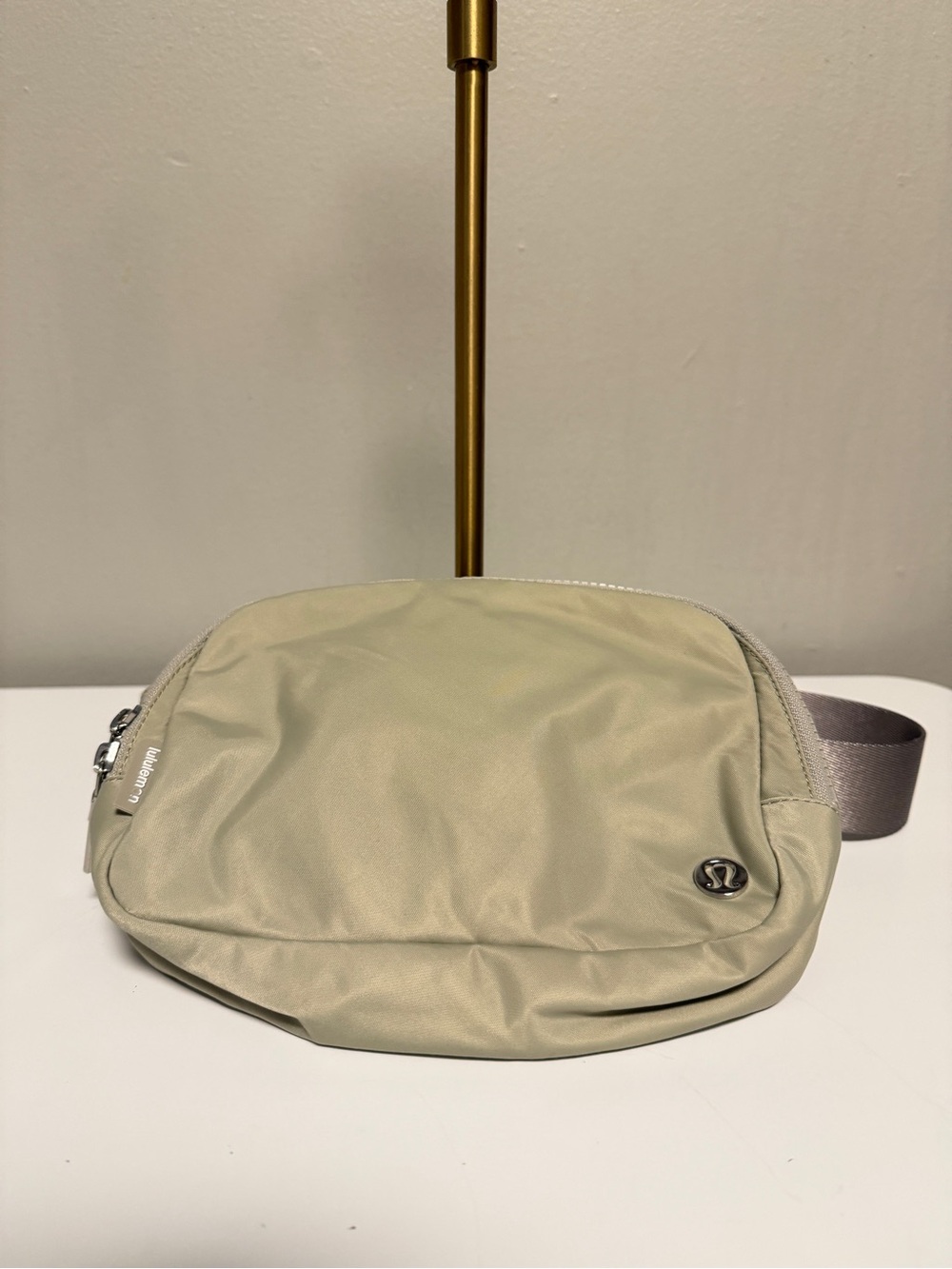Lululemon Everywhere Belt Bag 1L Downtown Tan/Silver Accents 1L